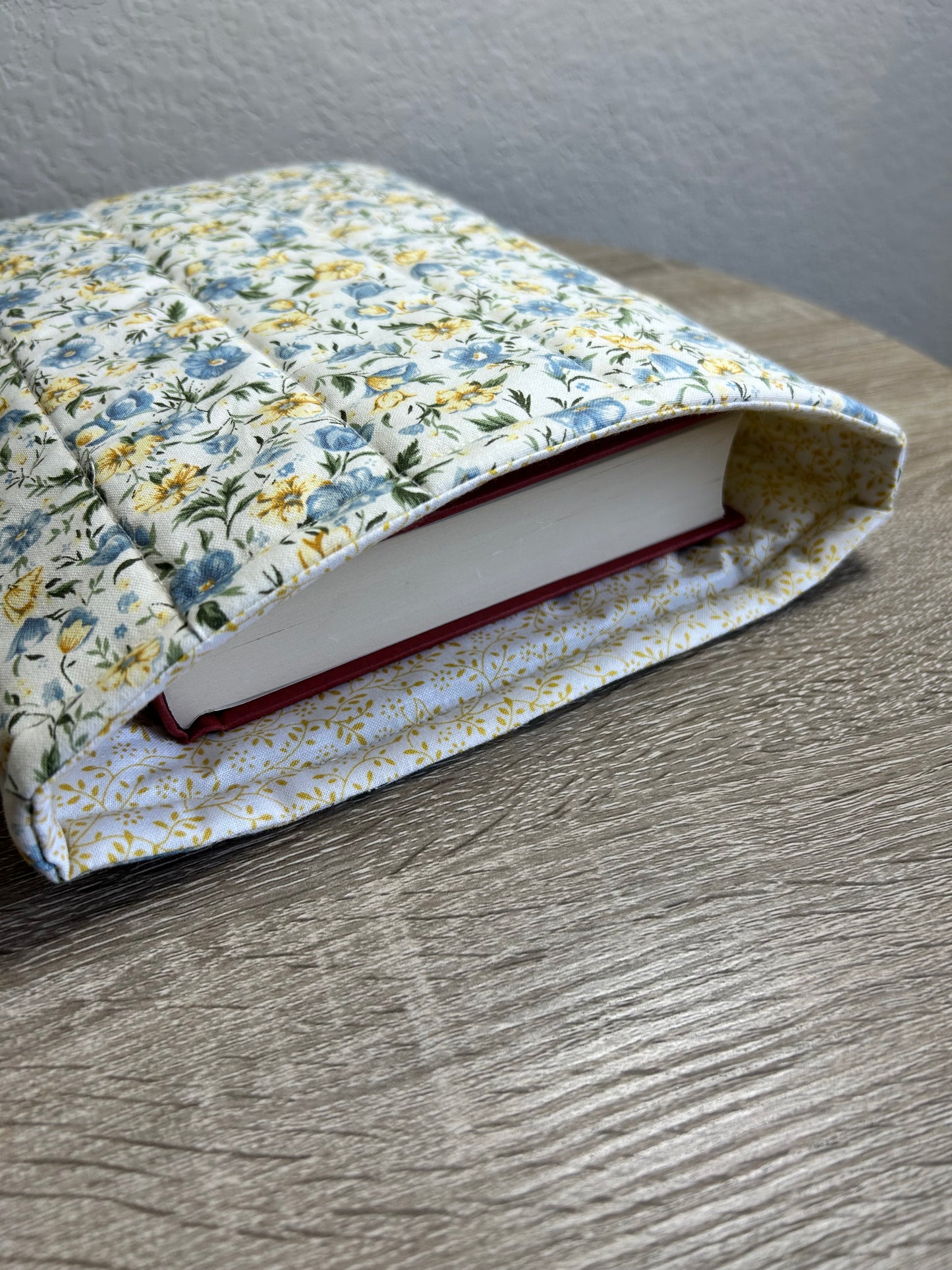 Heirloom Floral Book Sleeve