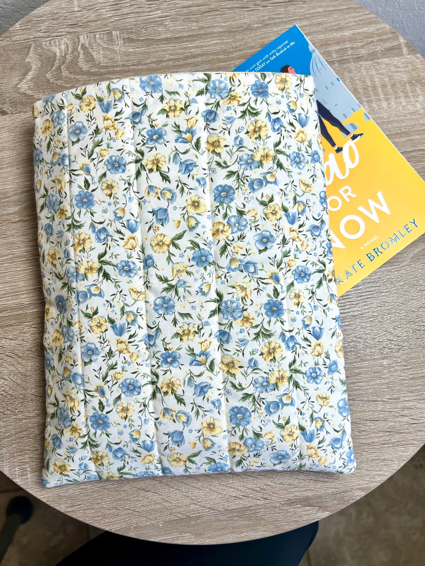 Heirloom Floral Book Sleeve