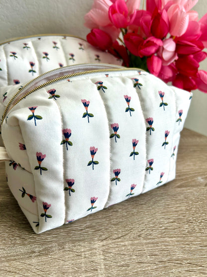 Petite Tulip Makeup Bag