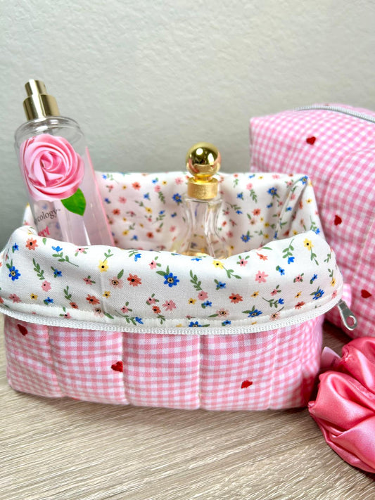 Checkered hearts Makeup Bag